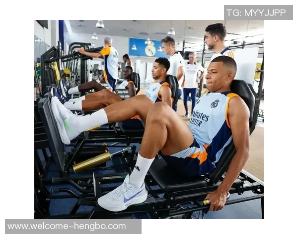 卡瓦哈尔伤后首次回归皇马合练姆巴佩继续专注恢复训练