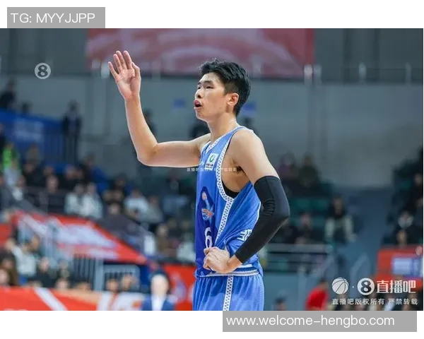 邹阳第二节狂飙18分半场8投全中三分4中4展现超强状态